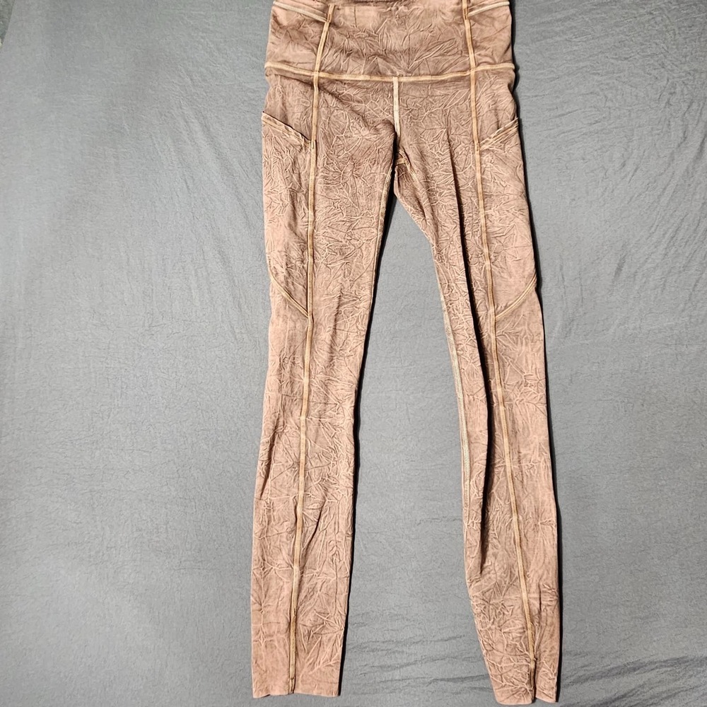 Lululemon Womens High Rise Leggings Tan Brown Crinkle Print Side Pockets Size 6
